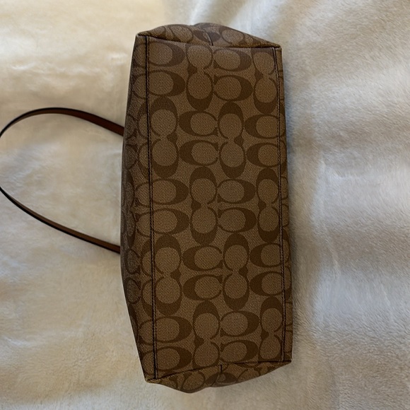 Coach Shoulder/Satchel handbag - Picture 3 of 11